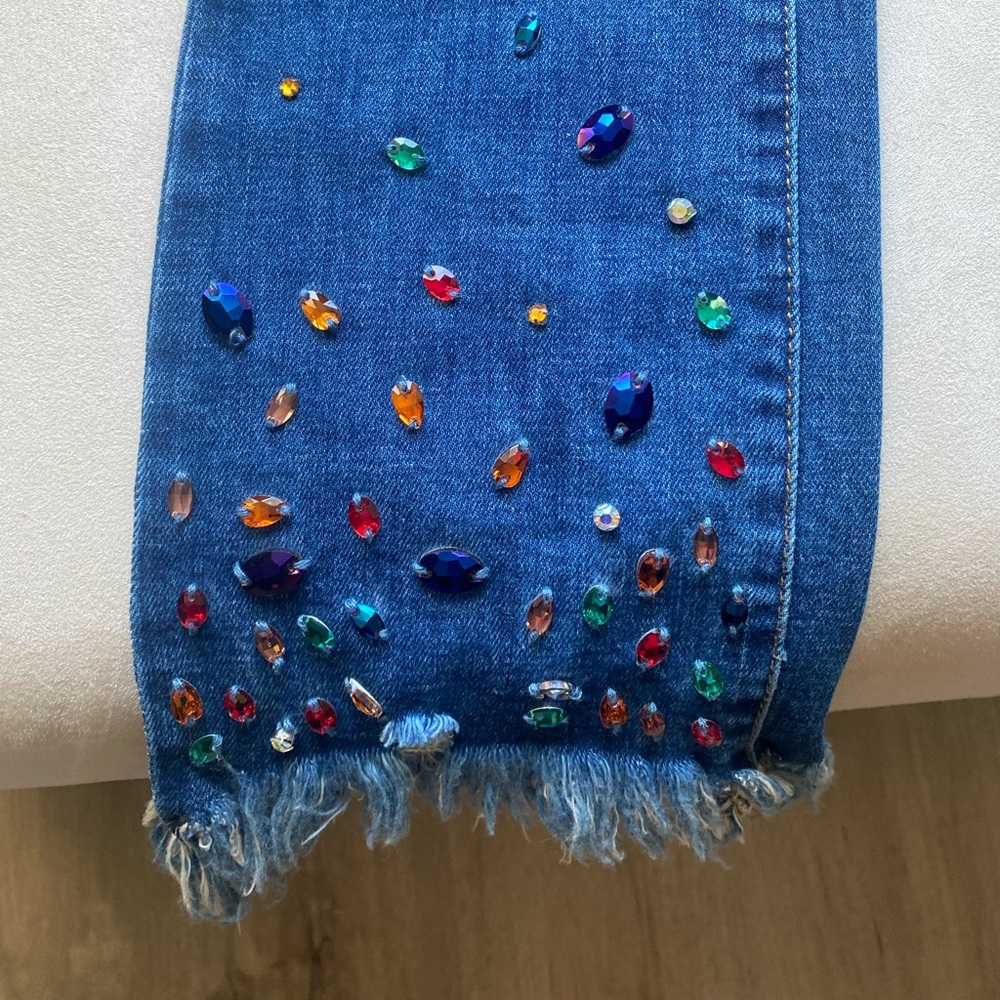 Brand new INC embellished crop jeans